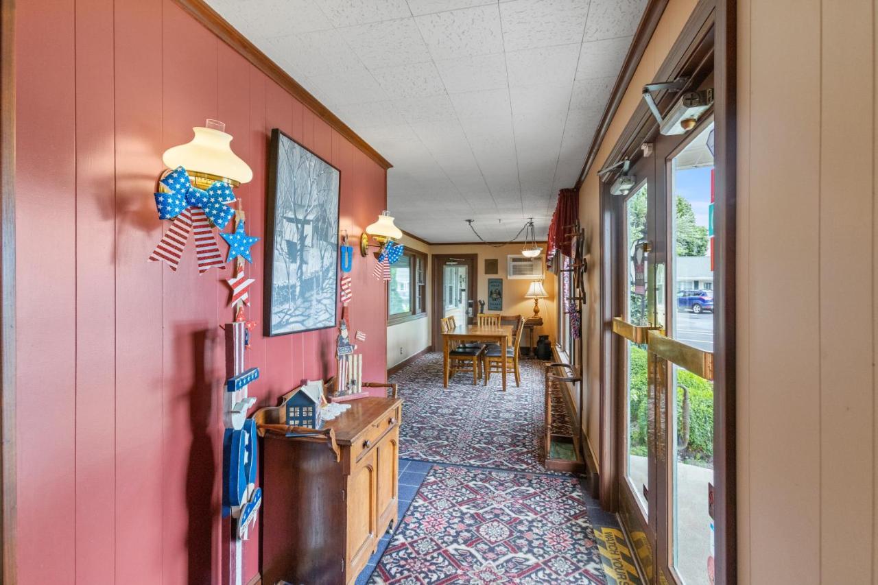 Glass House Inn Erie Near I-90 & I-79 Buitenkant foto